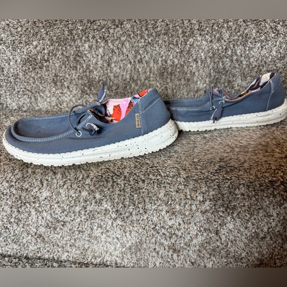 HEY DUDE Wendy Woman’s Sky Blue Canvas Slip-On Shoes Size 7 - Picture 4 of 6